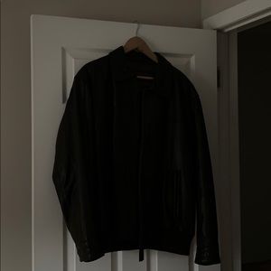 Men’s Andrew Marc leather bomber style jacket